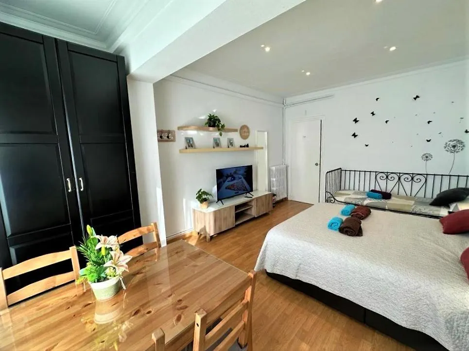 Rooms In The Center Of Barcelona Spain