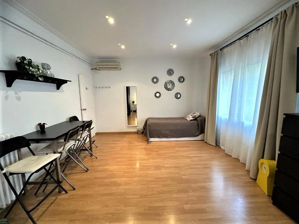 Rooms In The Center Of Barcelona