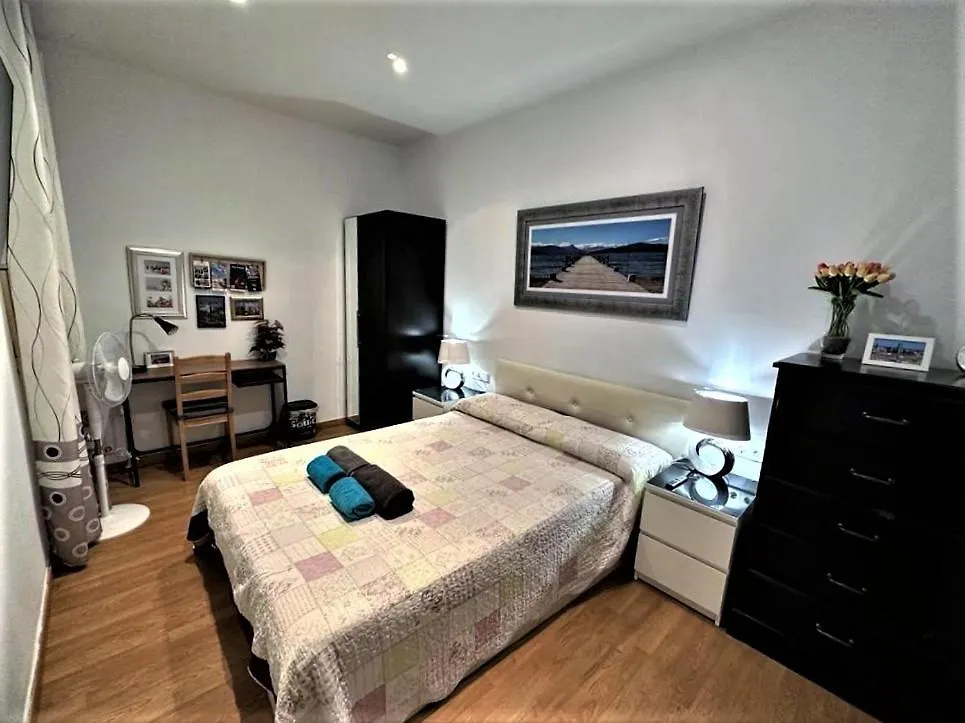 Rooms In The Center Of Barcelona 0*,